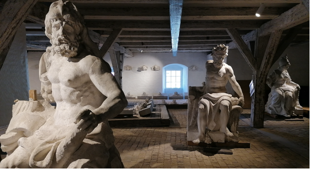 Moving Monuments: The Material Life of Sculpture from the Danish Colonial Era